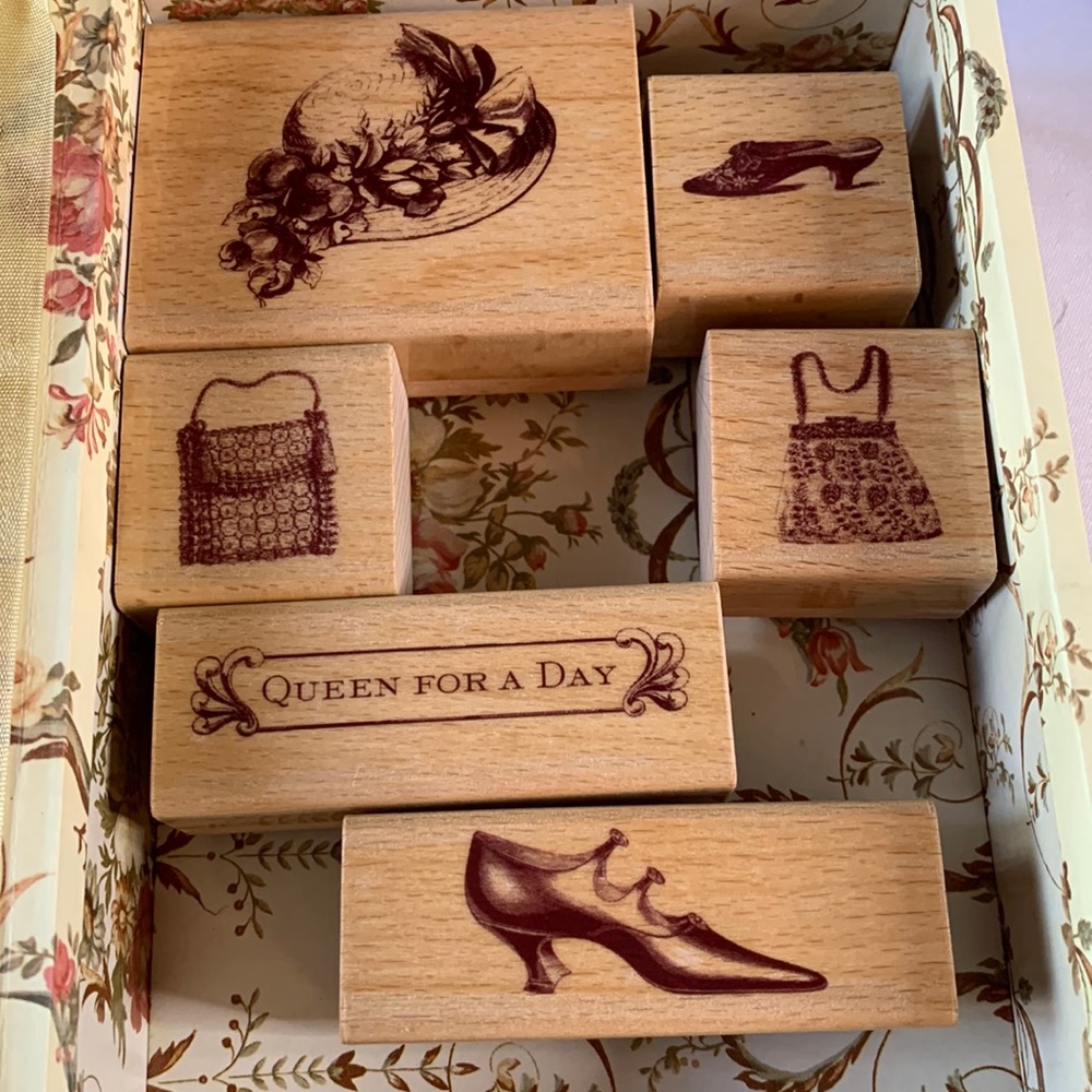 Anna Griffin QUEEN FOR A DAY Rubber Wood Stamp Set